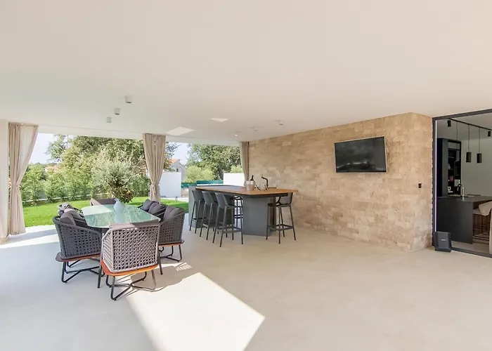 Villa #1 *